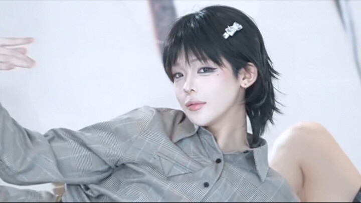 Third attempt at a slightly sexy dance! Young and mature style! 04 male college student performs IZ*