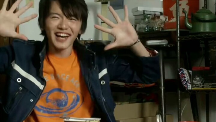 When I changed Ultraman Geed's OP to Kamen Rider Build's