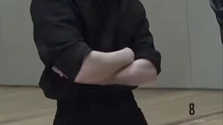 【WOOZI | Lee Ji Hoon】Ji Hoon trong áo sơ mi đen thực sự rất phong cách bố bỉm sữa
