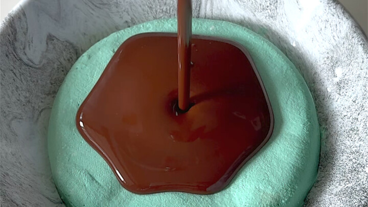 🧼 Mint Chocolate Crisp 🟤 The drier and crunchier the yogurt bowl 🥣, the more addictive it gets!