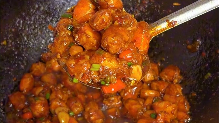 Gurih pedas nagih! Ceker krispi ala hot pot, satu gigitan langsung ketagihan!