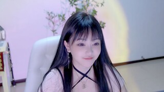 刘飞儿的咖啡店正式宣布倒闭了，成师傅失业了