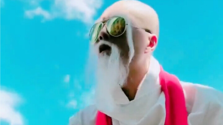 So stylish, and no dandruff—let’s get more of this!