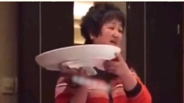 Rốt cuộc đầu cá thuộc về ai?