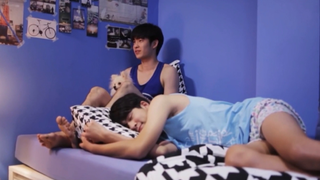 บนเตียงนี้…พี่เป็นฮีโร่ของผมนะครับ!!