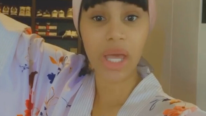 [Sub Indo] Cardi B | Lagu satu aja udah cukup buat aku makan setahun! Kamu gimana?