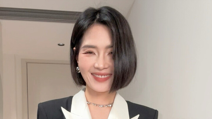 Đi họp phụ huynh cho con, nhất định đừng trang điểm
