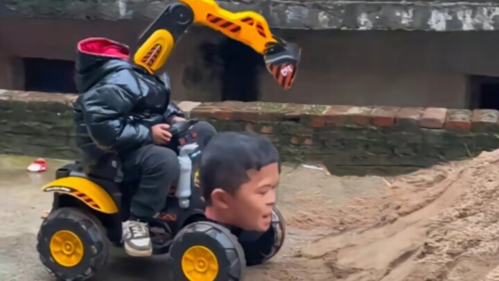 Trận chiến khi Phạm Tiểu Dũng bị giảm sức mạnh và Yūjirō vươn lên!