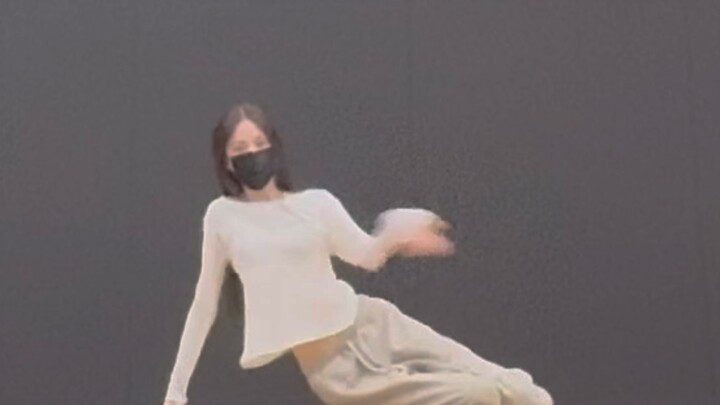 Đây chính là lý do để cô ấy biểu diễn Dancebreak