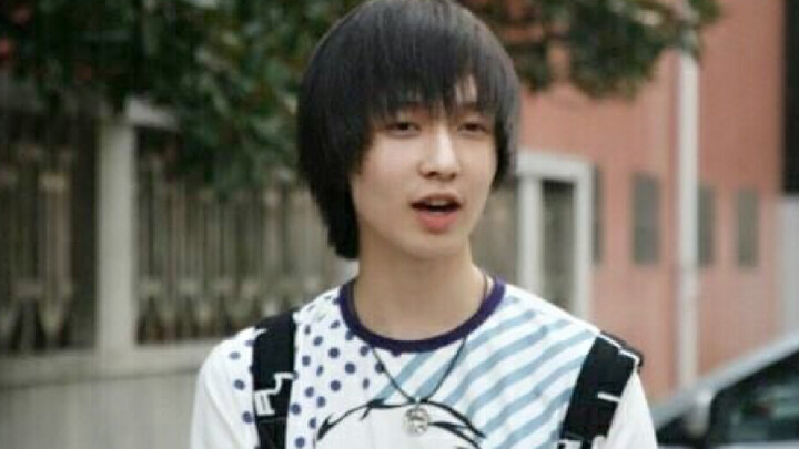 【Trương Nghệ Hưng】Thời thanh xuân hát một bài Hoa Cúc Dại