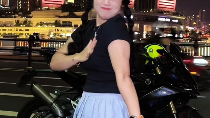 Don't ask about age, don't ask about height, don't ask about weight—just come if you like it!