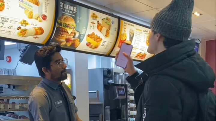 Khi tôi rap khi gọi món ở McDonald's tại Anh