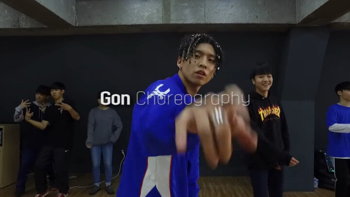 Compilation of choreography clips from Gon’s pre-debut dance studio sessions (featuring Gon with dre