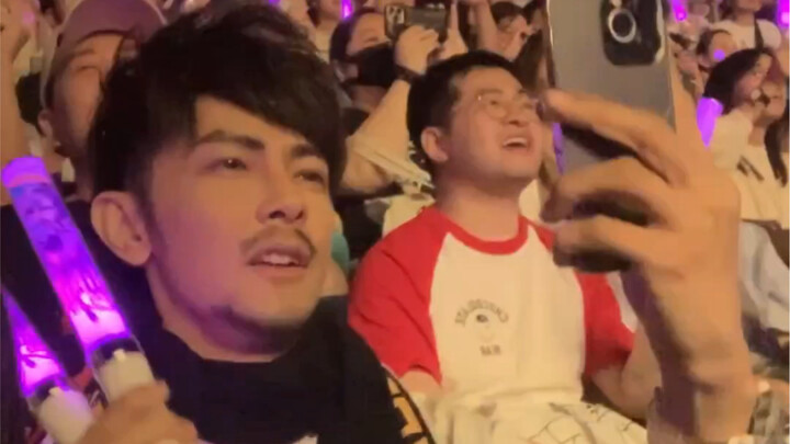 【Wang Dongcheng】【MiiN】Hahaha, the top-tier fan finally succeeded in meeting his idol!