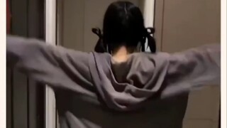 永远不知道女生衣服下的身材