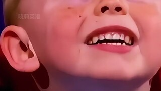 Bayi lucu itu mencintai saudaranya tapi tidak banyak