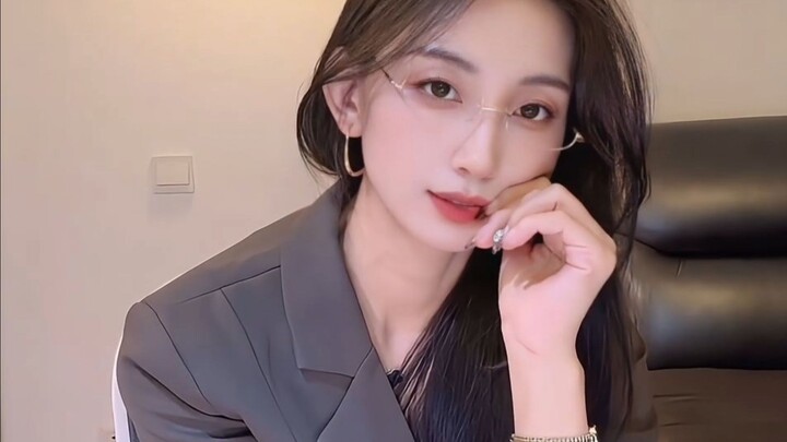 Aunt, Turn Up the Heat!