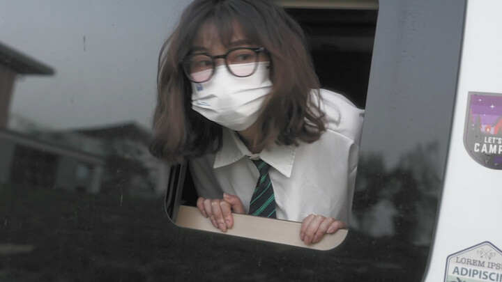 Cùng cô nàng JK đi làm vui vẻ nhé?