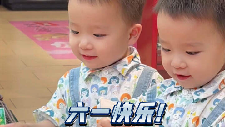 May you all grow up surrounded by love! Happy Children’s Day!