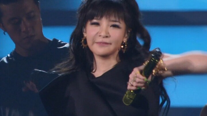 EPIK HIGH - UP (Feat. BOM) YG CON in Japan