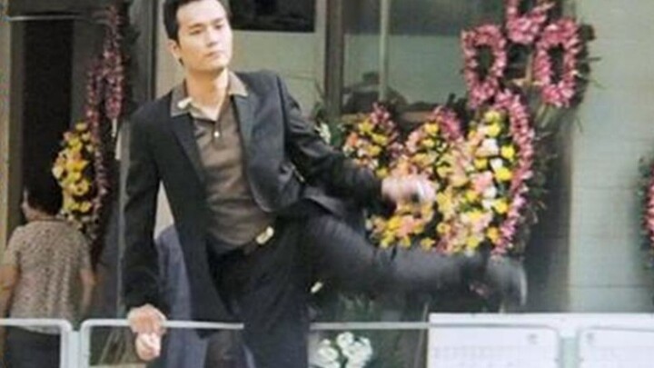 Sepuluh gerakan klasik tak tertandingi dalam film-film Hong Kong, penyalaan rokok Andy Lau yang tamp