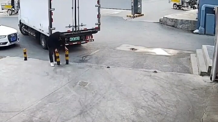 Tôi quên tắt chế độ tự động lấy dữ liệu.