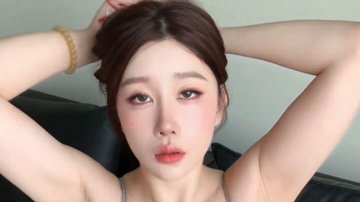 "بمجرد أن أربط شعري، أفرغ مخزن الرصاص"