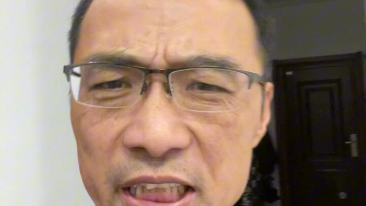 Chê bai #Biến đồng phục học sinh thành nội y gợi cảm!