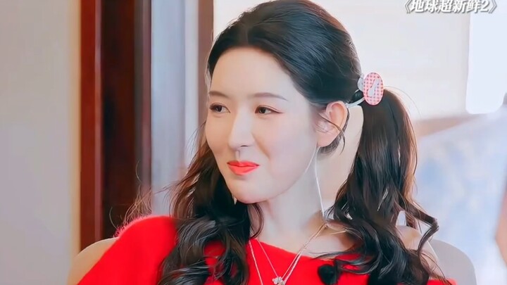 Wang Yuwen and Chen Xingxu pretend to be in a relationship, and Lin Yi’s reaction is hilarious.