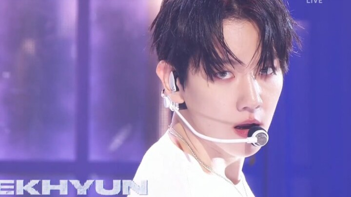 Byun Baekhyun’s New Song “Pineapple Slice” Final Performance Stage (240908)