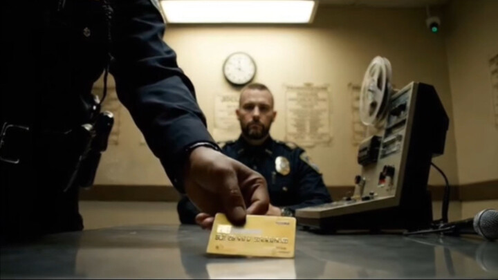 صديقك المقرب تم القبض عليه، ما هي المكافأة التي ستجعلك تشي به؟ (ai)