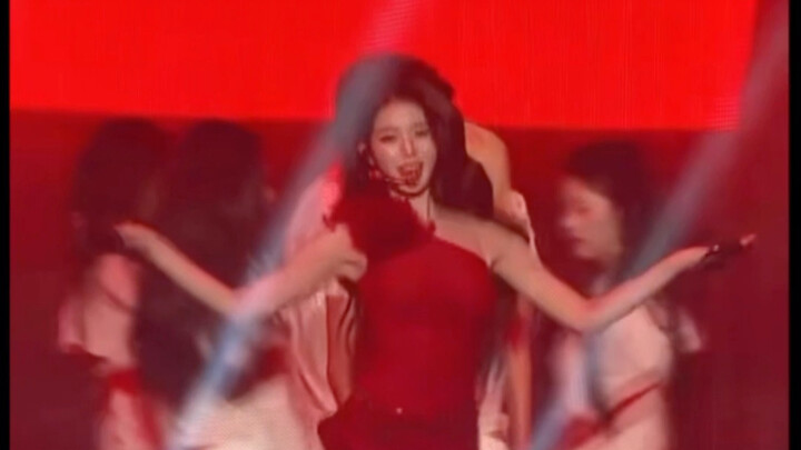 【Jang Won-young】Begitu Jang Won-young tampil solo sendirian, dia langsung…