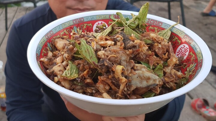 ยำกบ สูตรบางบ่อ โบราณมาก