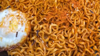 #MieKalkun Bagaimana orang-orang dari berbagai daerah menikmati mie kalkun? Kamu berasal dari daerah