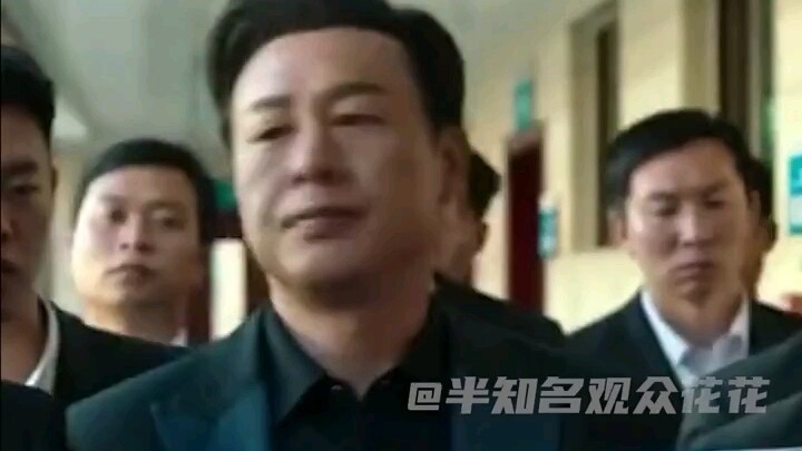 بالفعل، الطريقة الصحيحة لتصبح أكثر جمالاً هي اختيار تسريحة الشعر المناسبة...