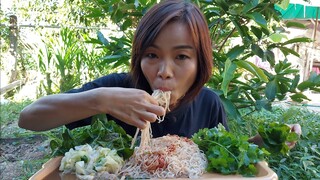 ข้าวปุ้นซาวน้ำปลาร้านัวคือเก่า เมนูที่กินบ่อยมาก แซ่บคือเก่าจ้า