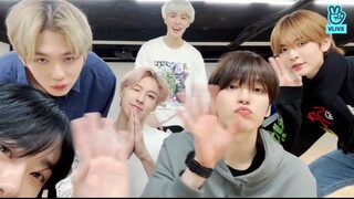 كيف يكون شعور قائد الفريق الذكر وهو يرقص رقصة الإيماءات "تشو" أمام العديد من أعضاء الفريق؟ | إيبكس، 