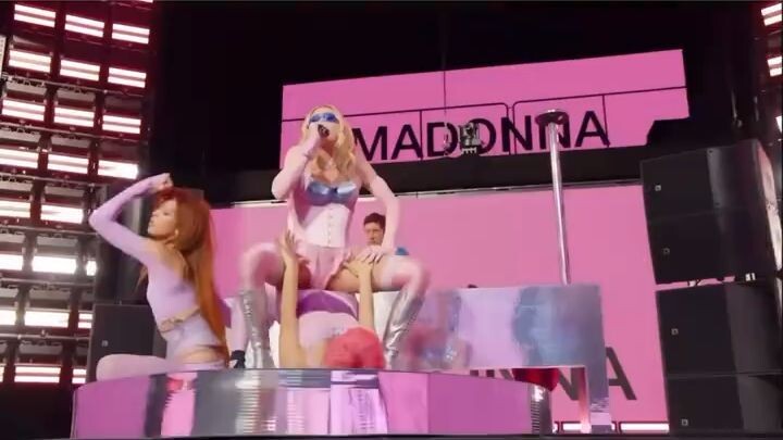 Tonight Madonna surprised everyone once again, turning Times Square into an open-air stage for Pride