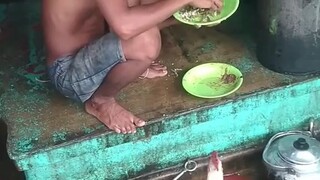 makan dengan Ayam
