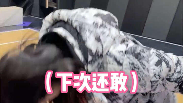 ลูกชิ้นเอ็นวัวเผ็ดจัดมาแล้ว ชาวเน็ตทั้งหลาย!!