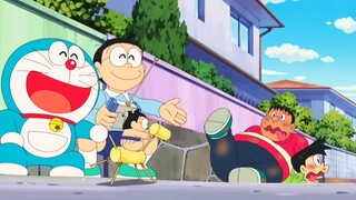 Nobita menggunakan alat peraga buatan tangan untuk membuat berbagai mainan model