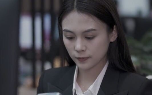 Anh nói tất cả những lời anh yêu em, nhưng anh không làm những điều anh yêu em~