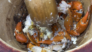 Kepiting tumbuk ala Dai