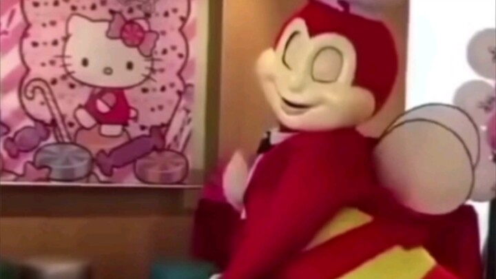 I understood the poem: One smile makes her look charming, and all the beauties in the palace pale in