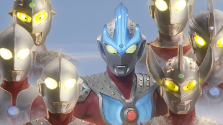 Galaxy menggunakan koleksi kekuatan Ultraman Showa