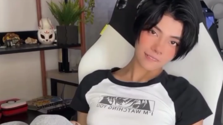 That tomboy from back then is now a gorgeous beauty #1