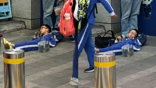 Mom picks up her son from school, and the scene before her leaves her with mixed feelings: Should sh