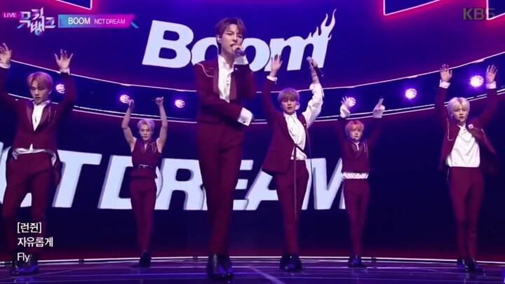 【theqoo】Doyoung & Renjun secara tidak langsung membuktikan bahwa mereka bernyanyi langsung karena di