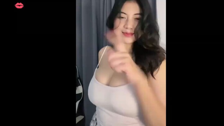 #fyp #tanktop #cewekcantik #masukberanda #soundviral @nendennnn6