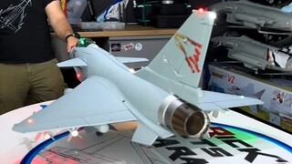 ما هي المنتجات الصينية التي يشتريها الأجانب؟ سلسلة: يُصنّع لاعبون أجانب طرازات J10، وأريد شراء واحد 